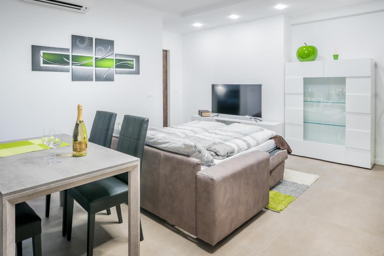 Fior Apartments Schiller Merano Bagian luar foto