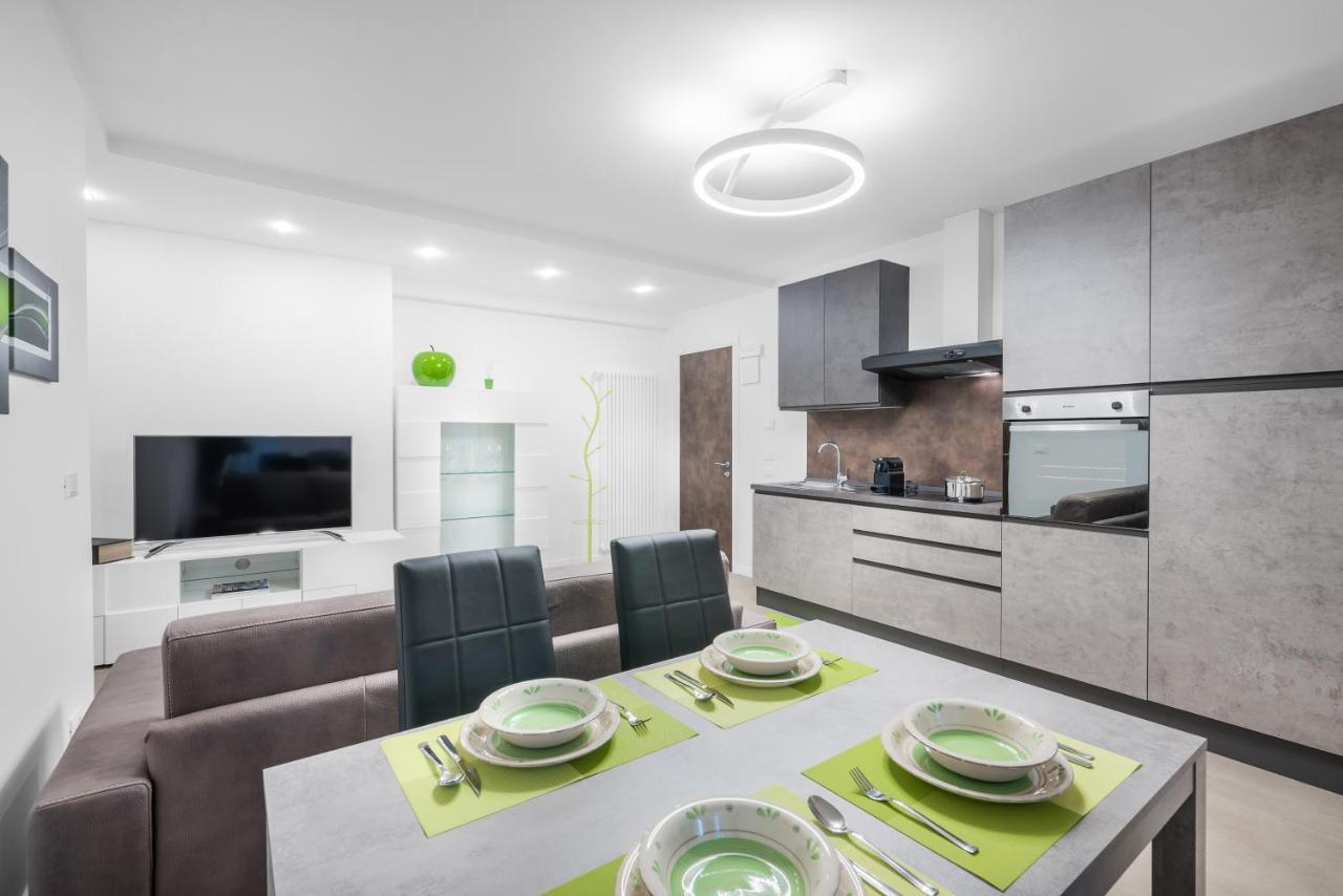 Fior Apartments Schiller Merano Bagian luar foto