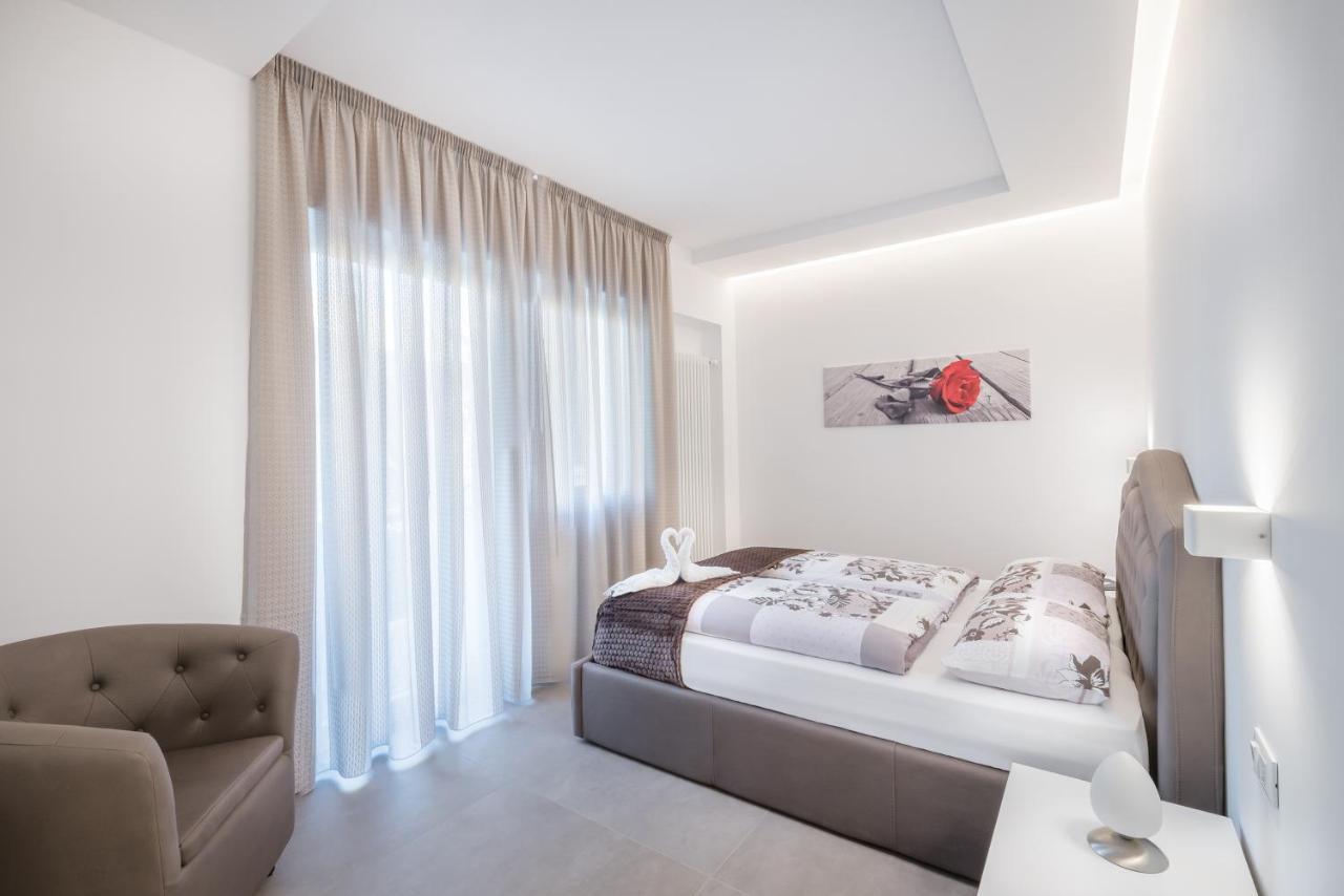 Fior Apartments Schiller Merano Bagian luar foto